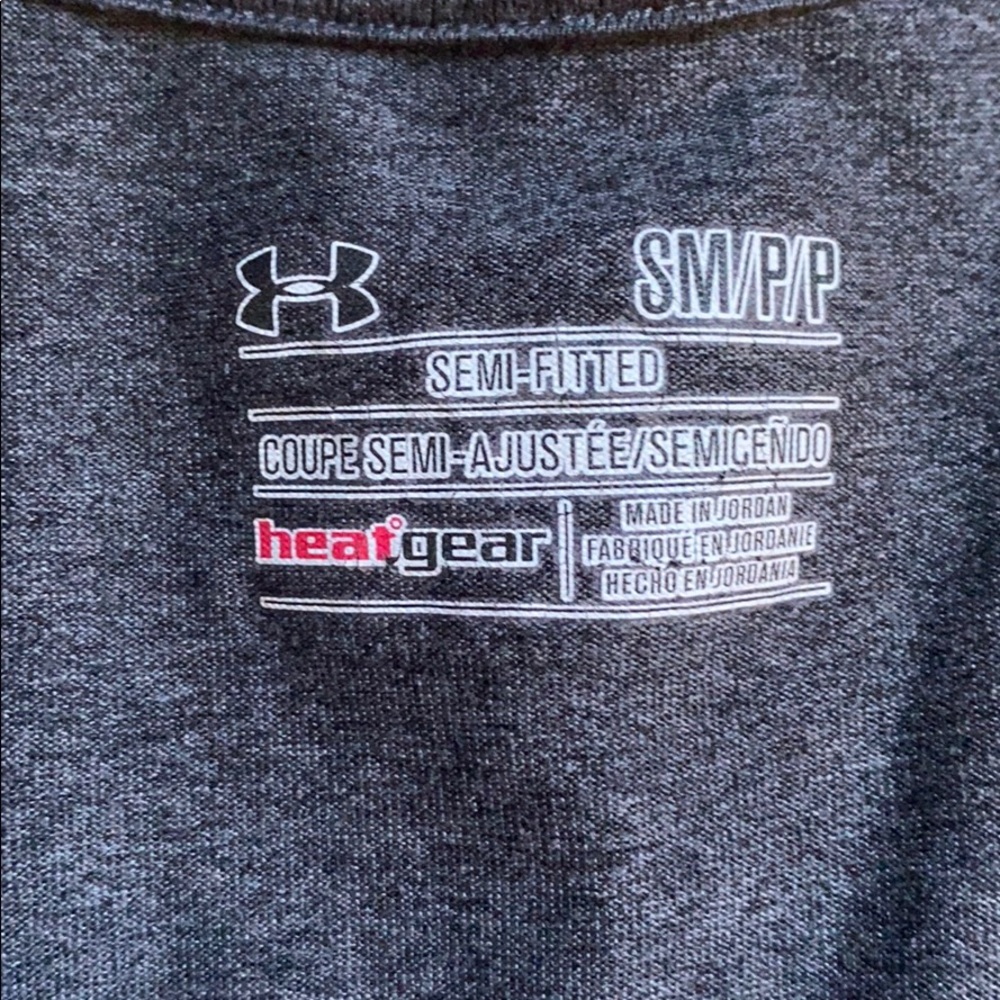 Women’s under armour shirt - Picture 2 of 2